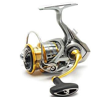  Daiwa 18 Freams LT 3000