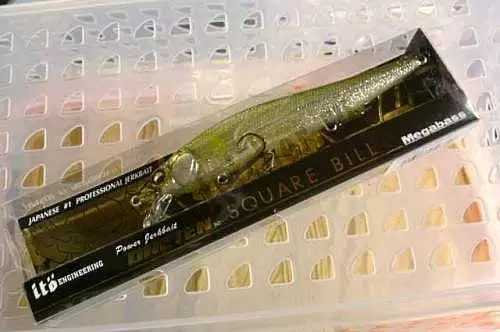 Воблер Megabass Oneten Square Bill Glitter Ayu